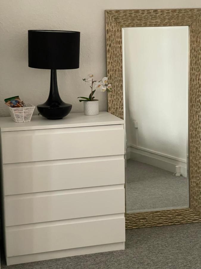 Hendon Park Apartments In London The Hyde ภายนอก รูปภาพ